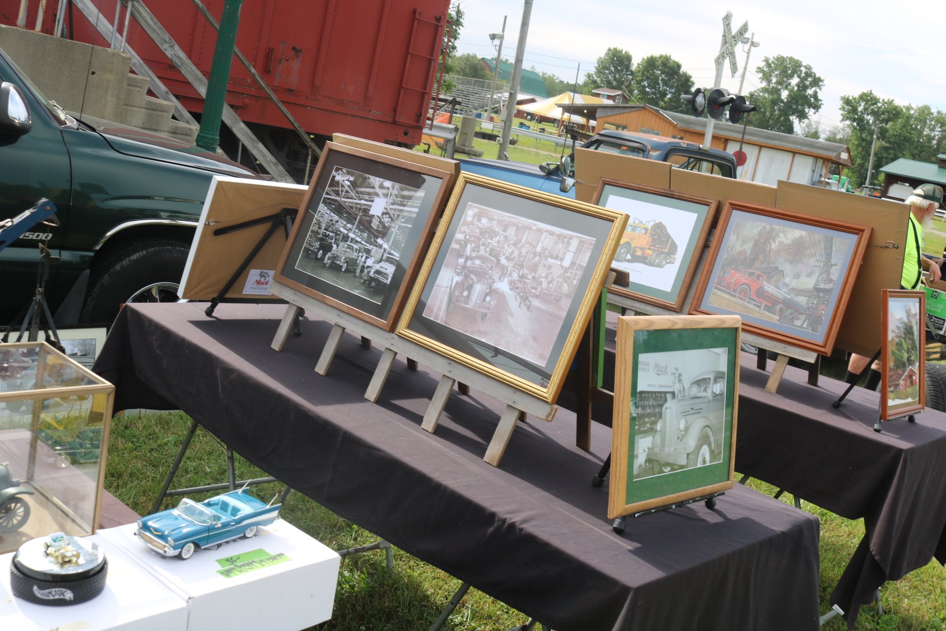 Empire State Antique Historical Truck Association Show: Image 7