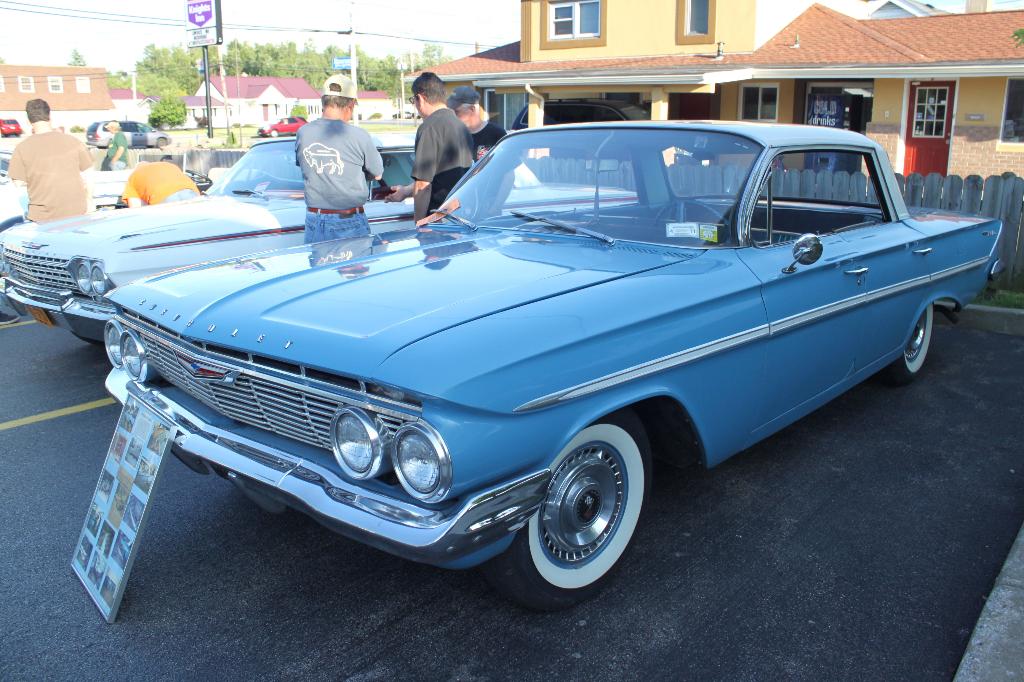 2010 Buffalo Roadhouse Monday Night Cruise: Image 9