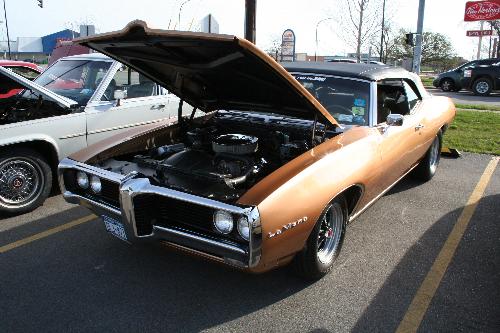2009 Cars, Coffee, and Cruise at Panera Bread April Cruise: Image 9