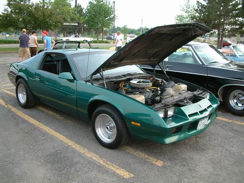 2005 103.3 Shredd and Ragan Cruise Night: Image 11