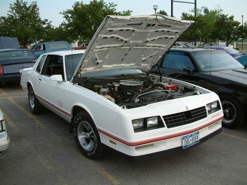 2005 103.3 Shredd and Ragan Cruise Night: Image 5