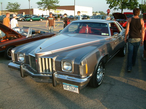 2006 103.3 Shredd and Ragan Cruise Night: Image 2