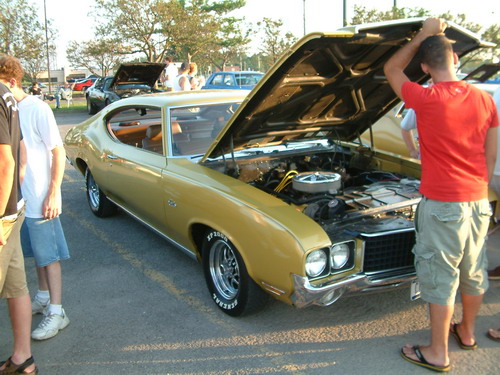 2006 103.3 Shredd and Ragan Cruise Night: Image 7