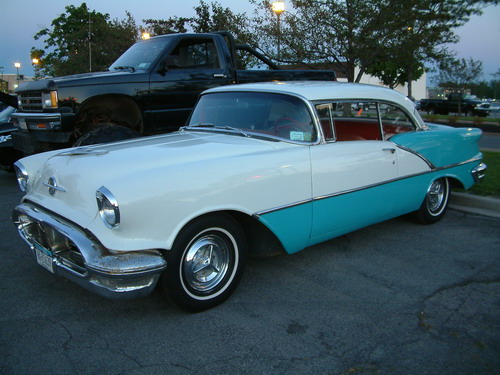2006 103.3 Shredd and Ragan Cruise Night: Image 8