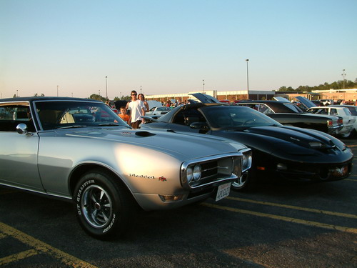 2006 103.3 Shredd and Ragan Cruise Night: Image 11