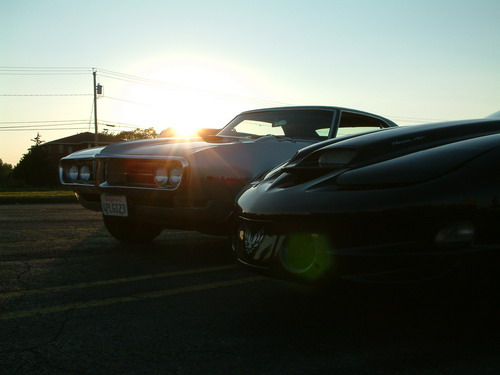 2006 103.3 Shredd and Ragan Cruise Night: Image 8