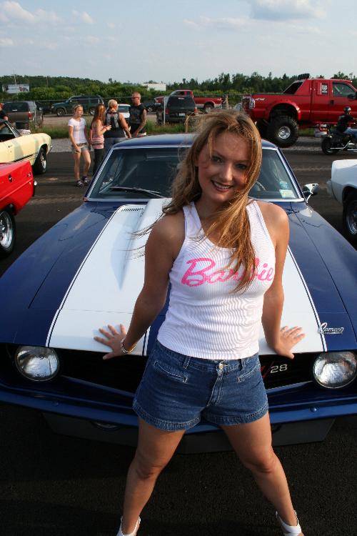 2008 Shredd and Ragan Cruise Night girls: Image 10
