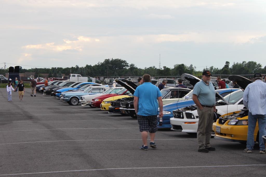 2010 Shredd & Ragan Cruise Night: Image 1