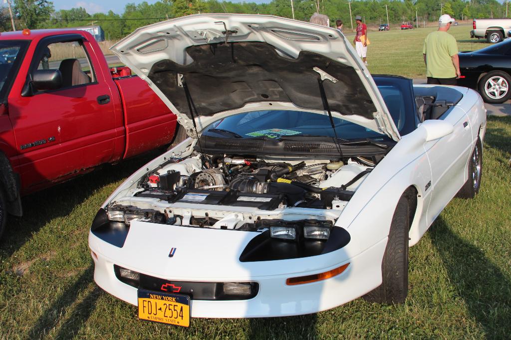 2012 Shredd & Ragan Cruise Night at Gratwick: Image 6