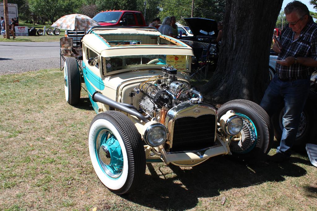 2012 Olcott Beach Classic Car Show - Gallery 3: Image 10