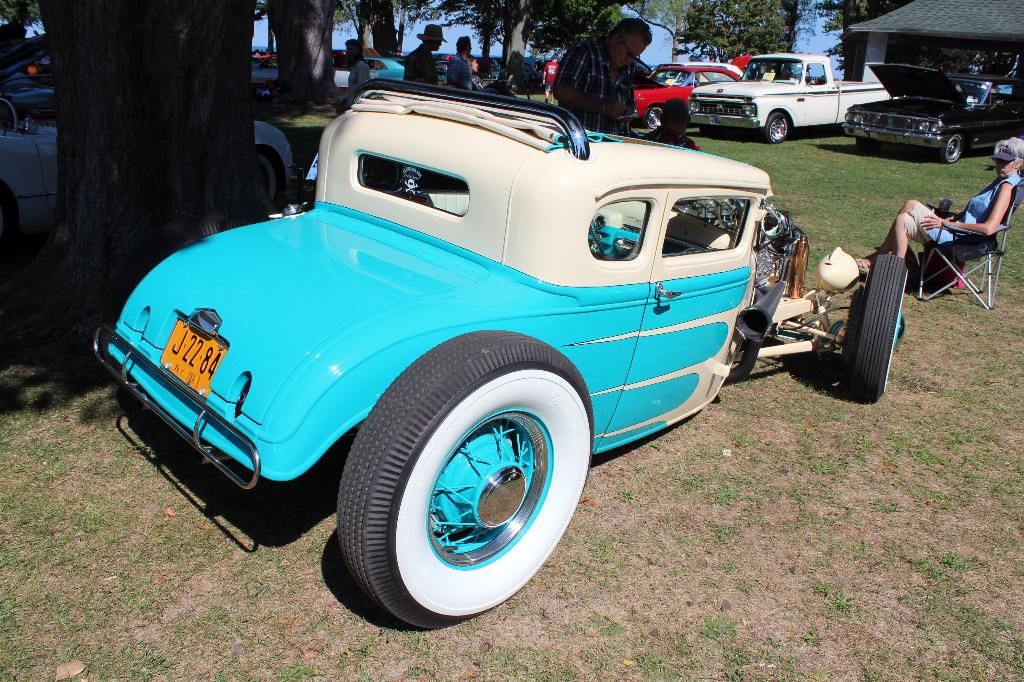2012 Olcott Beach Classic Car Show - Gallery 3: Image 11