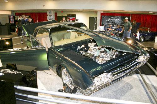 2007 Performance World Custom Car Show: Image 11