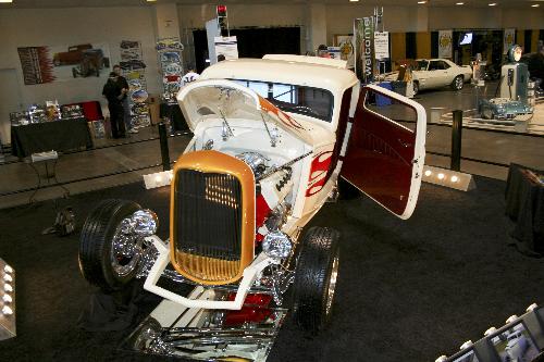 2007 Performance World Custom Car Show: Image 2